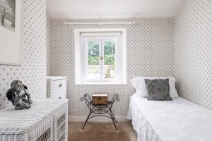 Photo 6- click for photo gallery